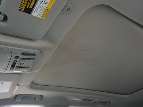 Used 2023 Toyota Highlander Platinum image 25