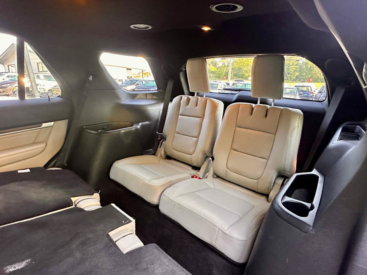 Used 2018 Ford Explorer Limited w/ Equipment Group 301A AWD/4WD image 12