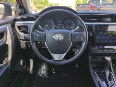 Used 2015 Toyota Corolla S FWD image 15