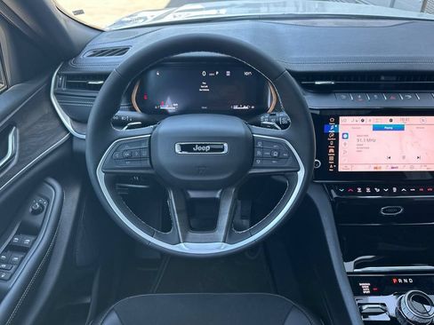 New 2026 Jeep Grand Cherokee L 4WD image 14