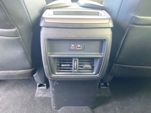 Used 2024 Nissan Murano SV w/ SV Midnight Edition Package image 17