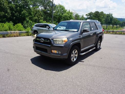 Used 2010 Toyota 4Runner SR5 AWD/4WD image 21