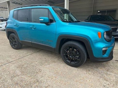 Used 2020 Jeep Renegade Altitude FWD image 2