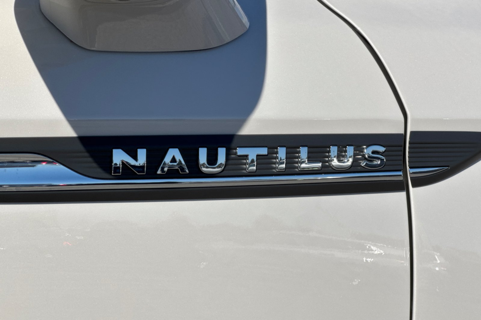 Used 2023 Lincoln Nautilus Reserve w/ Equipment Group 201A AWD/4WD image 28