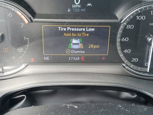 Used 2023 Cadillac XT6 Luxury image 16