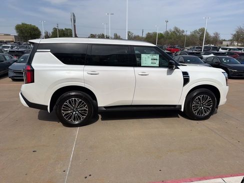 New 2026 Nissan Armada SL w/ Captain's Chari Seat Package RWD image 6