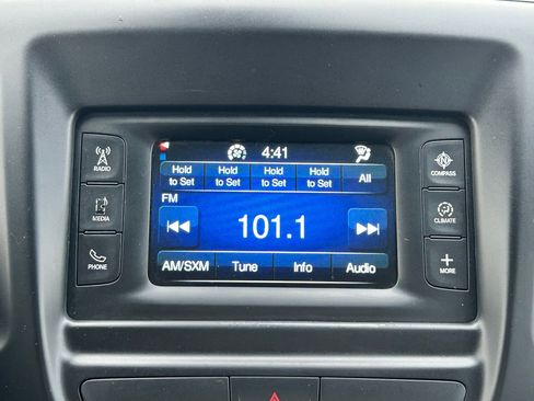 Used 2015 Chrysler 200 Limited w/ Convenience Group image 18