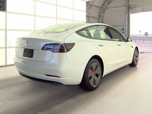 Used 2023 Tesla Model 3 Standard Range RWD image 3
