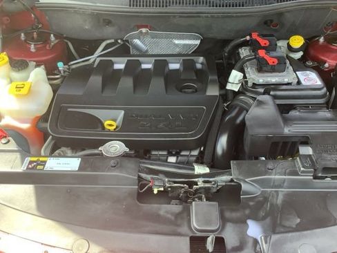 Used 2014 Jeep Compass Latitude FWD image 21