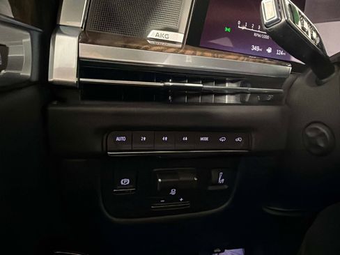 Used 2026 Cadillac Escalade Platinum Sport w/ LPO, ONYX Package image 50