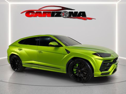 Used 2020 Lamborghini Urus AWD/4WD image 2
