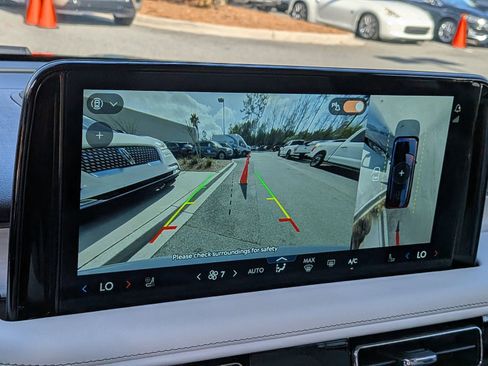 Certified 2025 Lincoln Aviator Reserve image 23