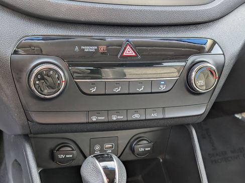 Used 2016 Hyundai Tucson SE image 19