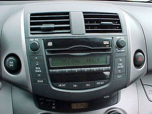 Used 2009 Toyota RAV4 4WD image 21