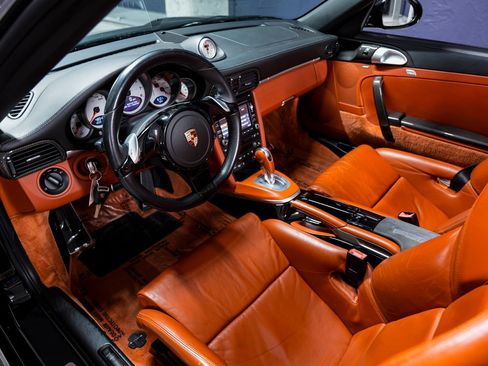 Used 2009 Porsche 911 Carrera S RWD image 9