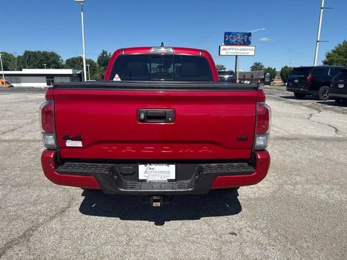 Used 2019 Toyota Tacoma Limited AWD/4WD image 6