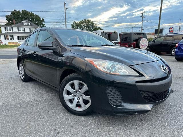 Used 2013 MAZDA MAZDA3 i Sport FWD image 2