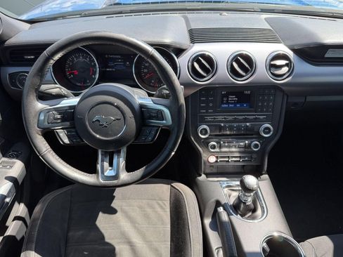 Used 2017 Ford Mustang GT RWD image 30
