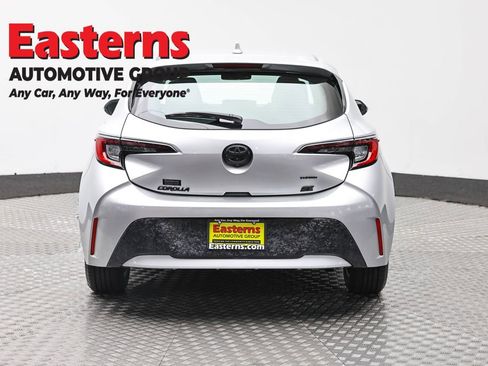 Used 2024 Toyota Corolla SE w/ SE Package FWD image 6