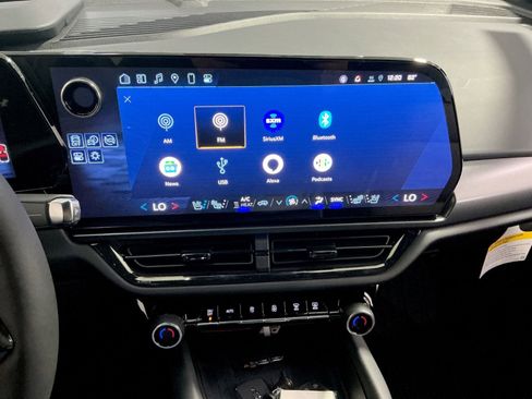 New 2025 Chevrolet Equinox EV RS w/ Active Safety Package 3 AWD/4WD image 26