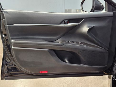 Used 2024 Toyota Camry SE image 20