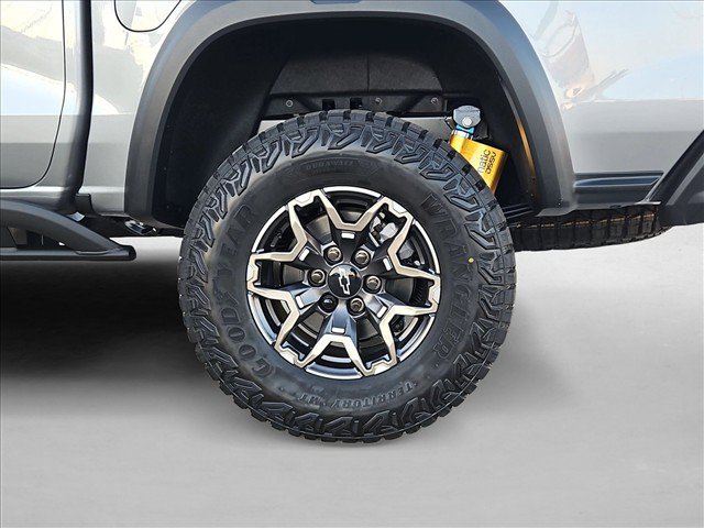 New 2026 Chevrolet Colorado ZR2 w/ Technology Package AWD/4WD image 10