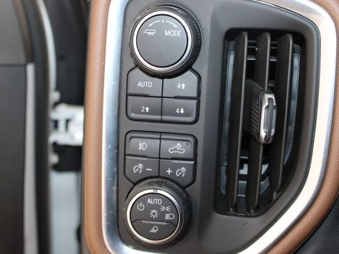 Used 2021 Chevrolet Silverado 2500 High Country w/ Z71 Off-Road Package AWD/4WD image 44