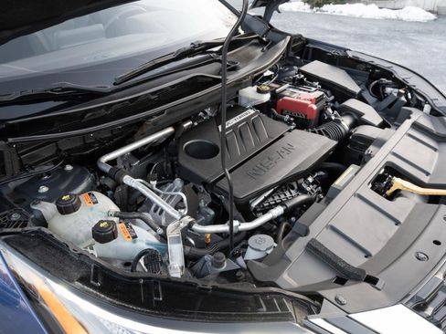 Used 2023 Nissan Rogue SV FWD image 40