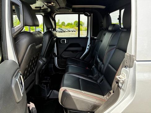 Used 2022 Jeep Gladiator Rubicon w/ LED Lighting Group AWD/4WD image 27