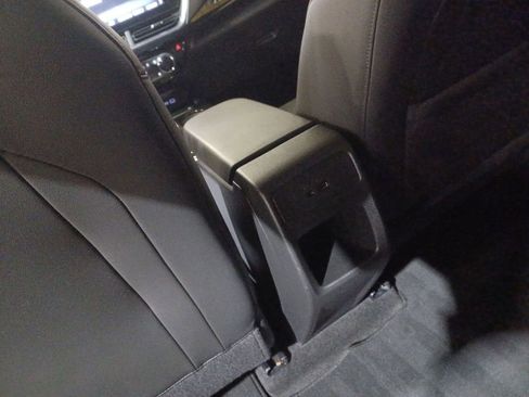 Used 2024 Chevrolet Trax RS w/ Sunroof Package image 22