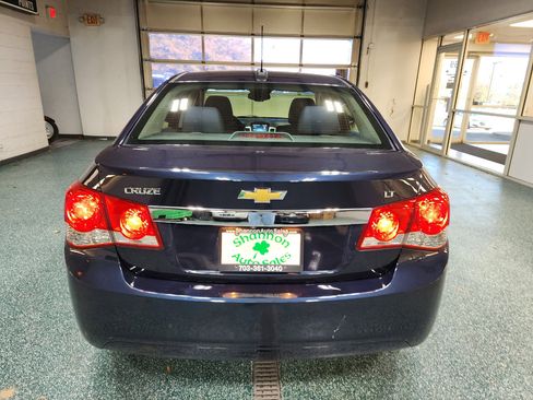 Used 2016 Chevrolet Cruze LT image 8