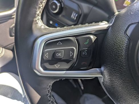 Used 2023 Jeep Wrangler Unlimited Sahara w/ Cold Weather Group AWD/4WD image 22