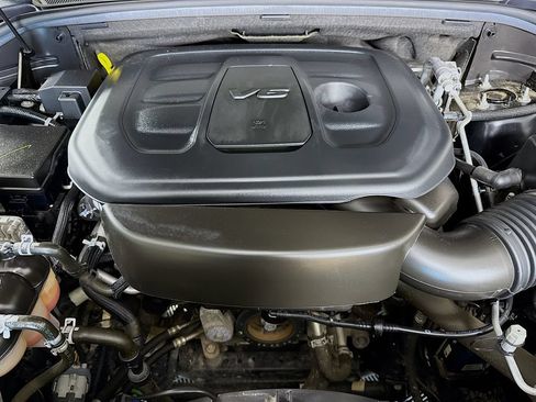 Used 2022 Jeep Grand Cherokee Limited AWD/4WD image 35