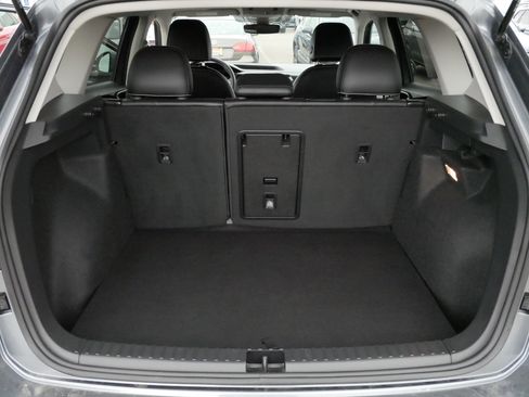 Used 2023 Volkswagen Taos SEL image 18