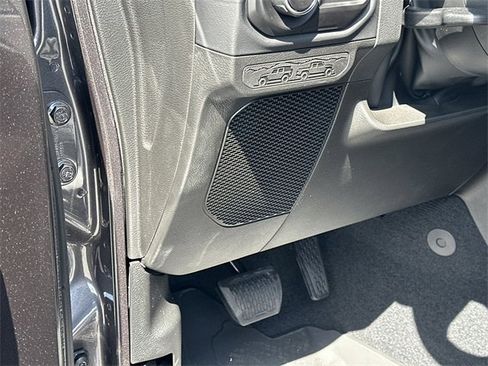 New 2025 Jeep Wrangler Unlimited Rubicon w/ Technology Group image 17