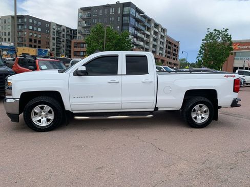 Used 2018 Chevrolet Silverado 1500 LT AWD/4WD image 4