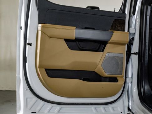 Used 2024 Ford F350 Lariat w/ FX4 Off-Road Package image 35