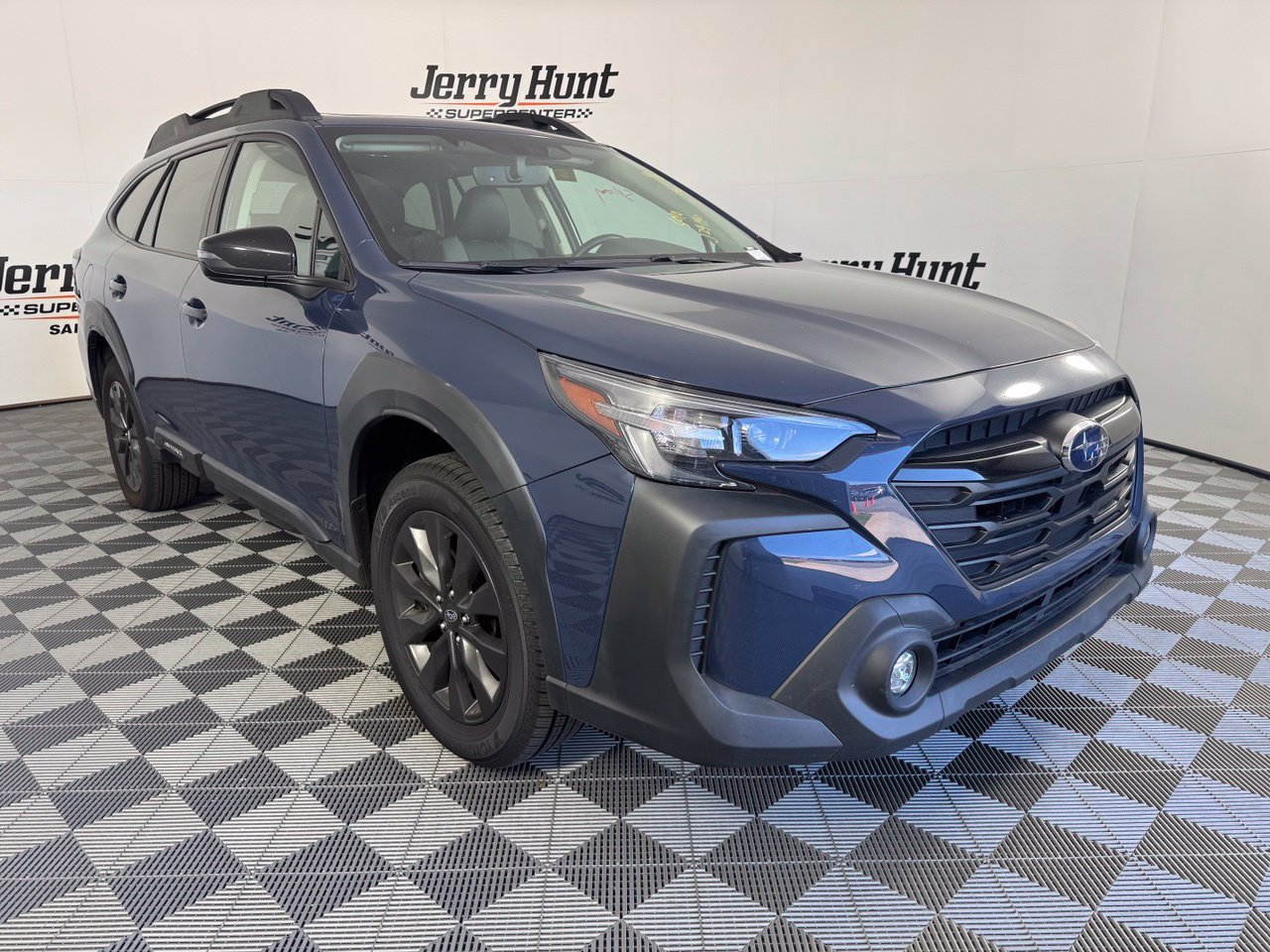 Used 2025 Subaru Outback Onyx Edition AWD/4WD image 6