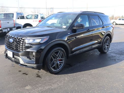 New 2026 Ford Explorer ST-Line w/ ST-Line Street Pack AWD/4WD image 11