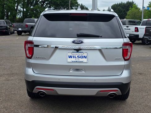 Used 2017 Ford Explorer Limited AWD/4WD image 7