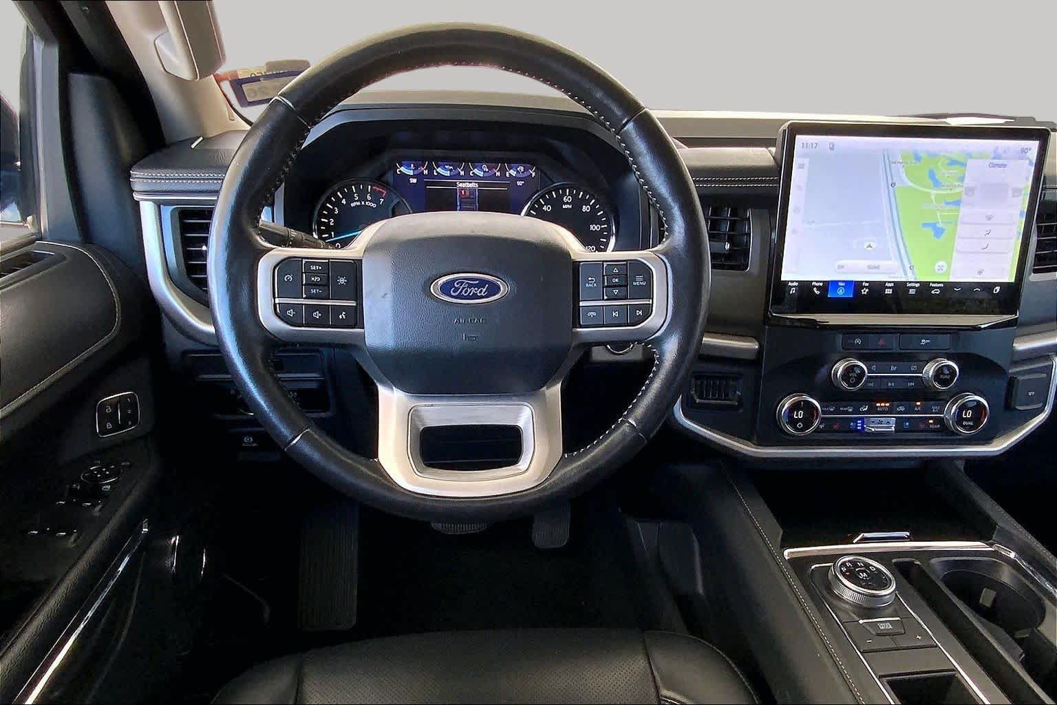 Used 2024 Ford Expedition Max XLT RWD image 5