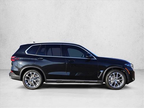 Used 2026 BMW X5 xDrive50e AWD/4WD image 4