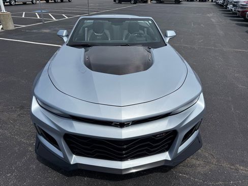 Used 2017 Chevrolet Camaro ZL1 RWD image 18