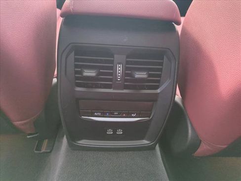 Used 2023 BMW i4 eDrive40 RWD image 18