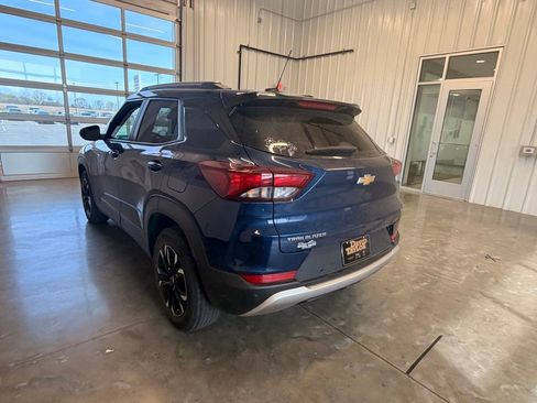 Used 2022 Chevrolet TrailBlazer LT w/ Convenience Package image 4