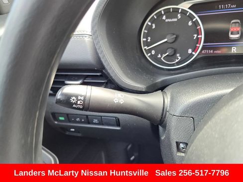 Used 2025 Nissan Sentra SV FWD image 25