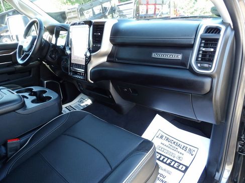 Used 2024 RAM 2500 Laramie w/ Safety Group AWD/4WD image 45