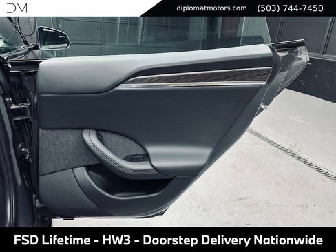 Used 2022 Tesla Model S AWD/4WD image 26