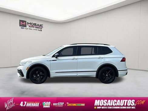 Used 2023 Volkswagen Tiguan SE R-Line AWD/4WD image 4