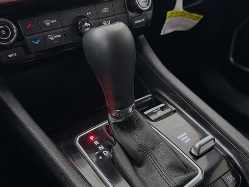 Used 2024 Jeep Compass Latitude image 18